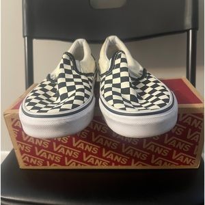 Black and white slip on checker print vans size US 9 women.